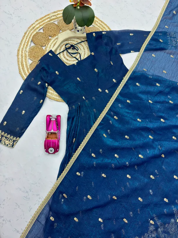 Heavy_Crunchy_Silk_Embroidery_Party_Wear_Gown_Set