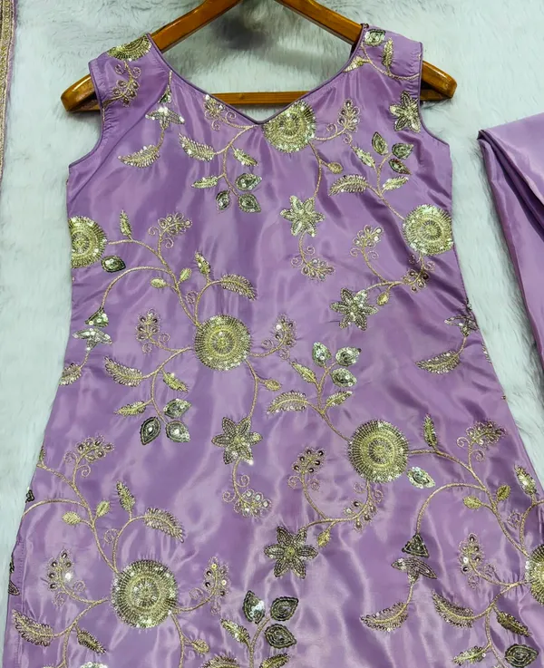 Heavy_Diamond_Silk_Embroidered_Sharara_Suit_Set
