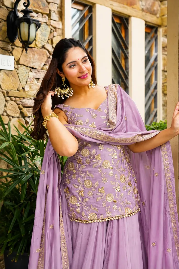 Heavy_Diamond_Silk_Embroidered_Sharara_Suit_Set
