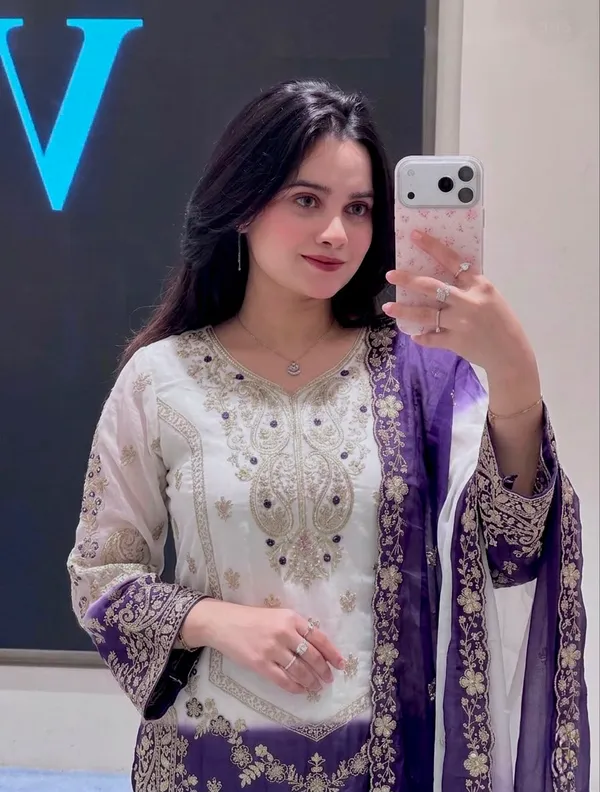 Heavy_Dual_Tone_Peding_Star_Georgette_Embroidered_Set