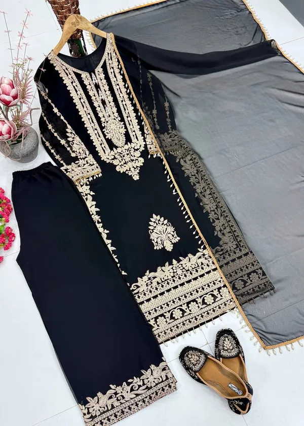 Heavy_Faux_Georgette_Pakistani_Suit_Set