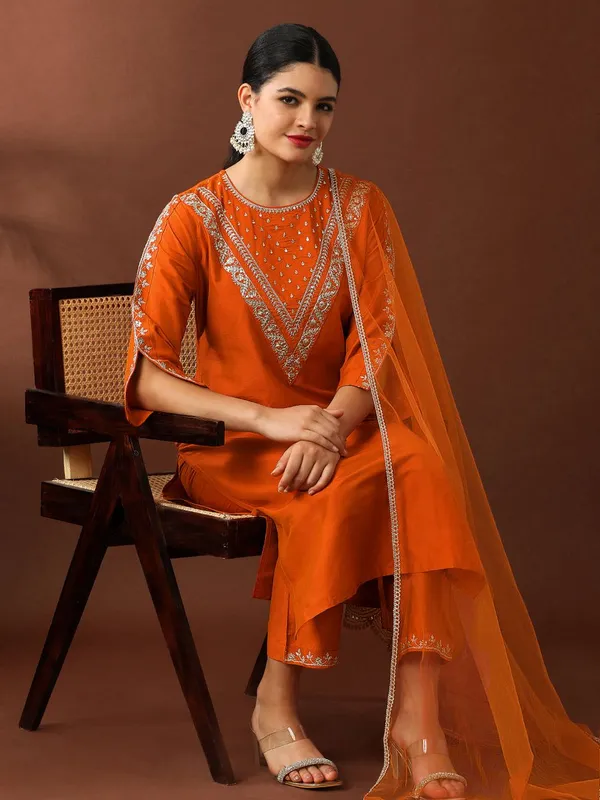 Heavy_Roman_Embroidered_Suit_Set