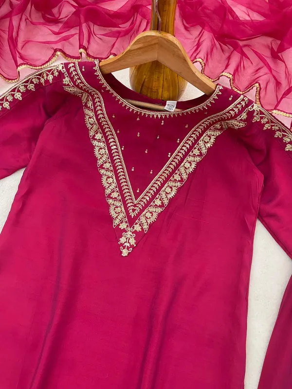 Heavy_Roman_Embroidered_Suit_Set