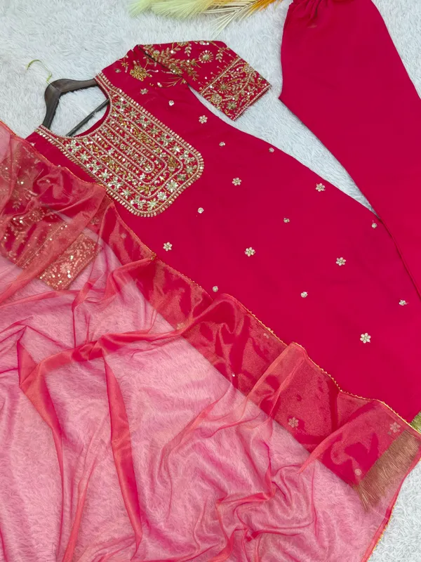 Heavy_Roman_Shimar_Embroidery_Top_Pent_Dupatta_Set