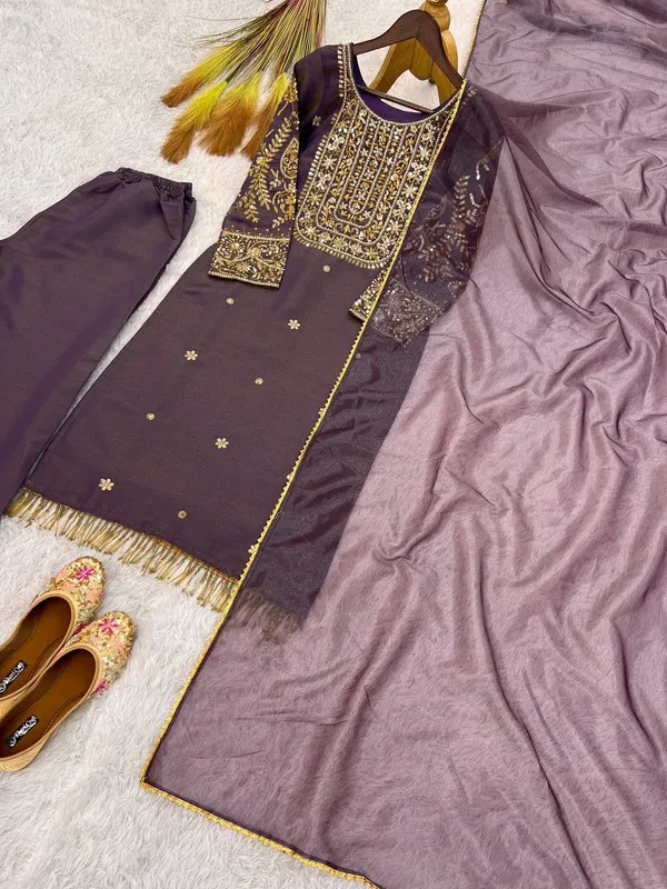 Heavy_Roman_Shimar_Embroidery_Top_Pent_Dupatta_Set