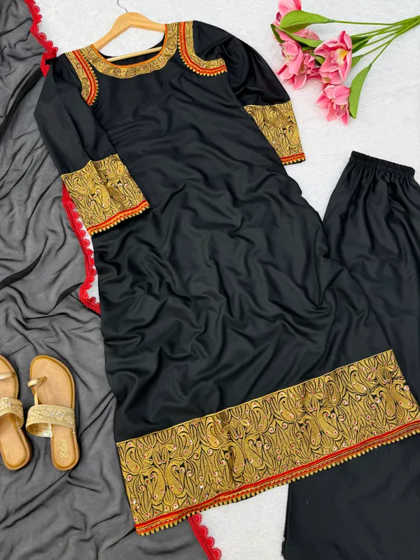 Kashmiri-style_3-Piece_Tunic_with_Palzoo_and_Dupatta