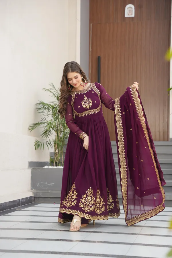 Premium_Designer_Readymade_Gown_Dupatta_Set