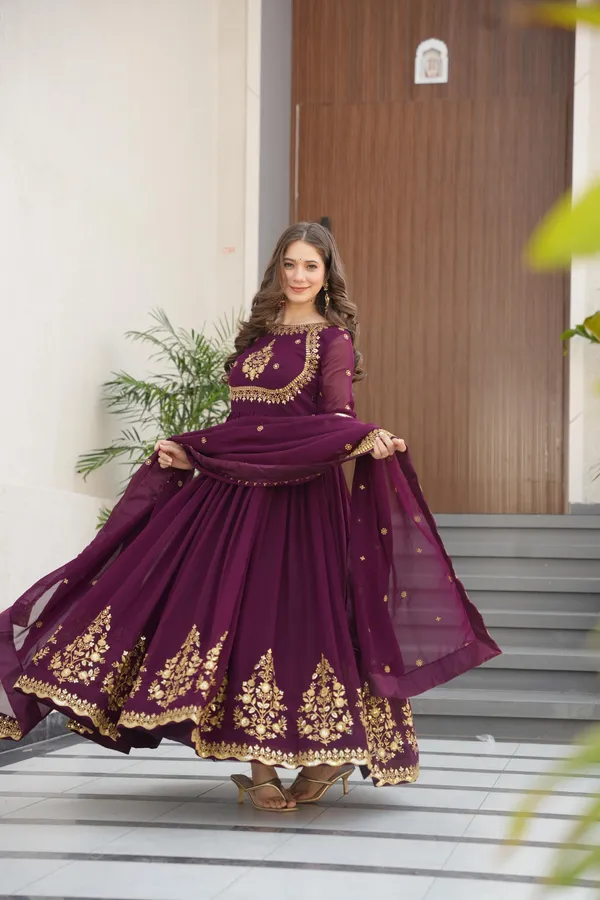 Premium_Designer_Readymade_Gown_Dupatta_Set