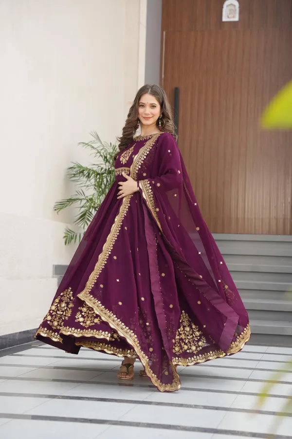 Premium_Designer_Readymade_Gown_Dupatta_Set