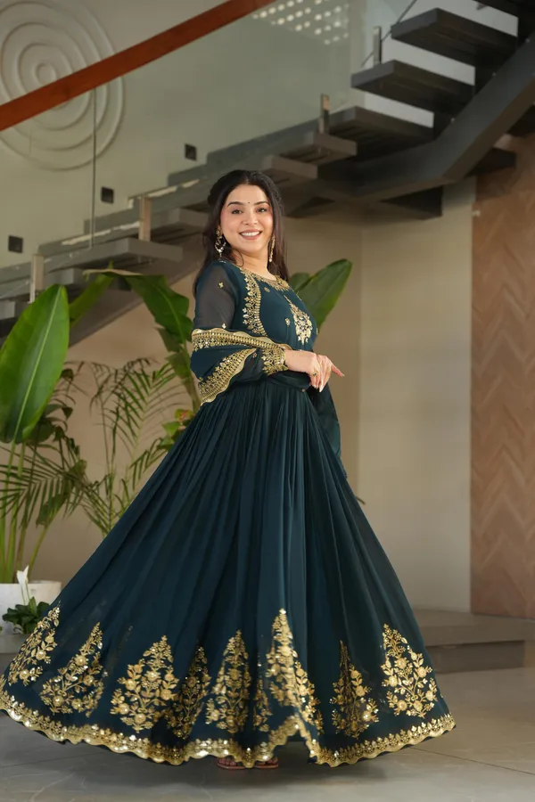 Premium_Designer_Readymade_Gown_Dupatta_Set