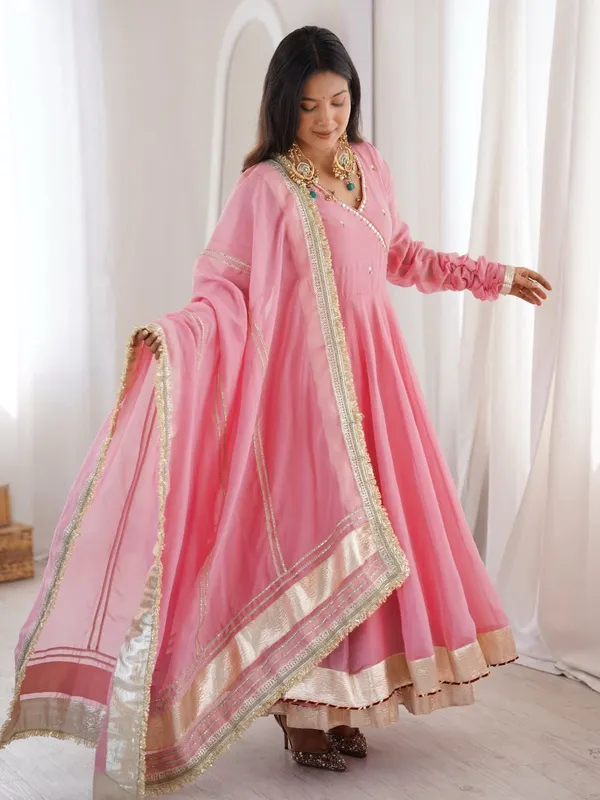 Premium_Elegance_Tabby_Organza_Silk_Anarkali_Set