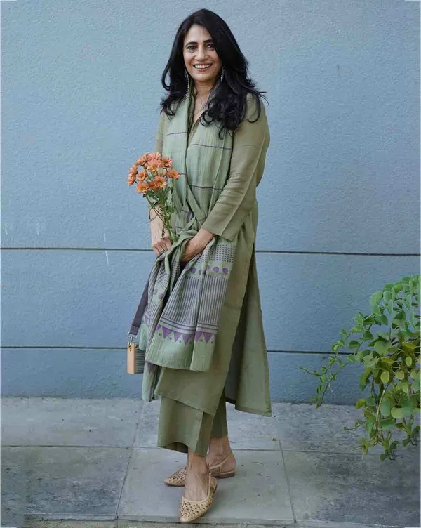 Premium_Feel_Kurta_Set_with_Dupatta