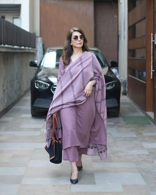 Premium_Feel_Kurta_Set_with_Dupatta