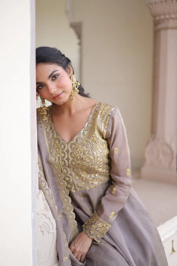Premium_Readymade_Gown-Dupatta_Set