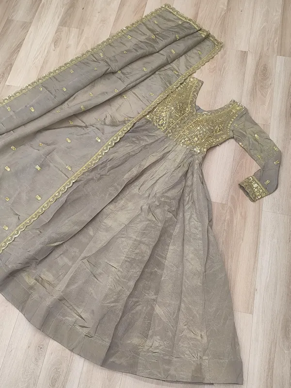 Premium_Readymade_Gown-Dupatta_Set