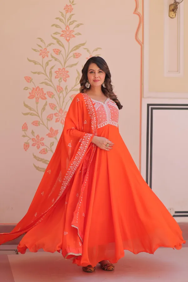 Premium_Readymade_Gown_Dupatta_Set