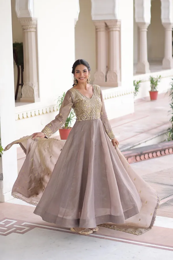 Premium_Readymade_Gown-Dupatta_Set
