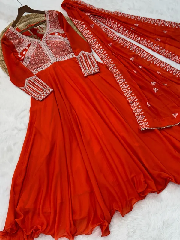 Premium_Readymade_Gown_Dupatta_Set