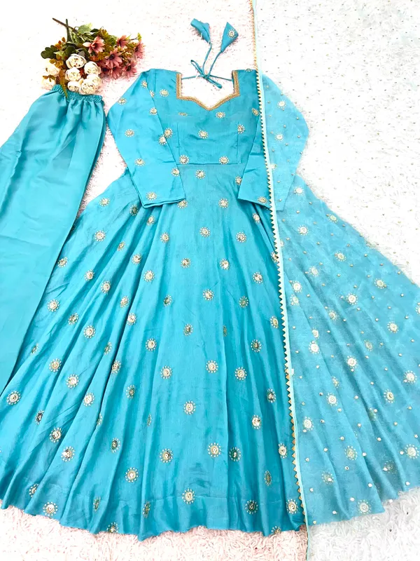 Premium_Showroom_Quality_Gown_Set