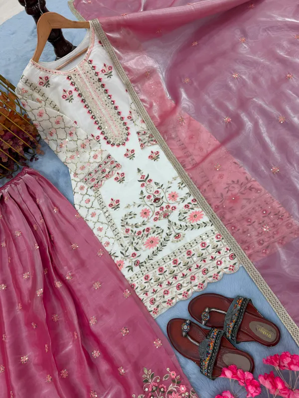 Pur_Gmy_Silk_Heavy_Embroidery_Top_Plazzo_Dupatta_Set