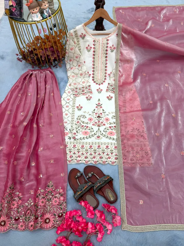 Pur_Gmy_Silk_Heavy_Embroidery_Top_Plazzo_Dupatta_Set