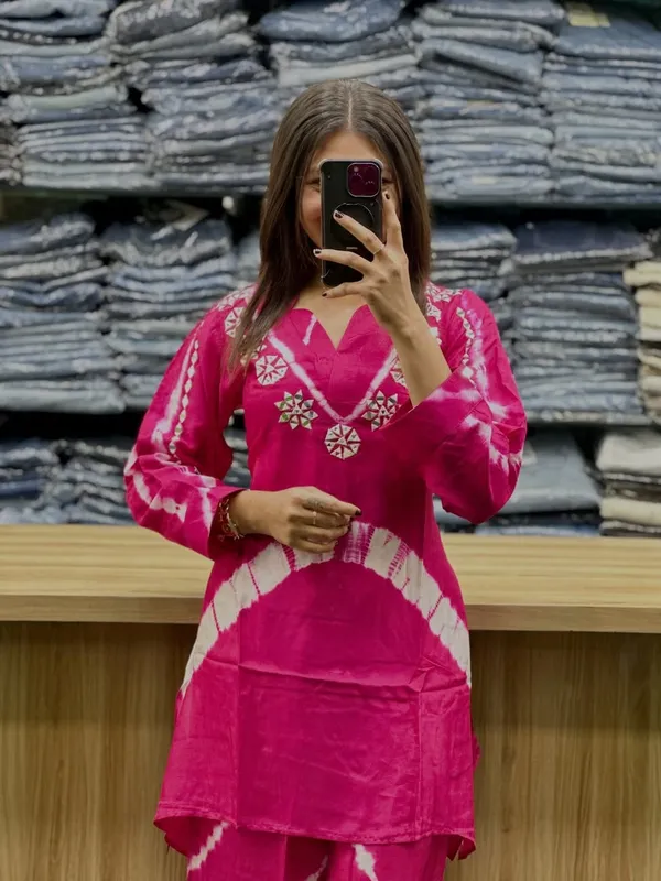 Pure_Burbary_Silk_Handwork_Neck_Cord_Set