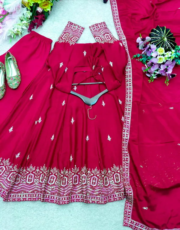 Pure_Chinon_Silk_Embroidered_Gown_Pent_Dupatta_Set