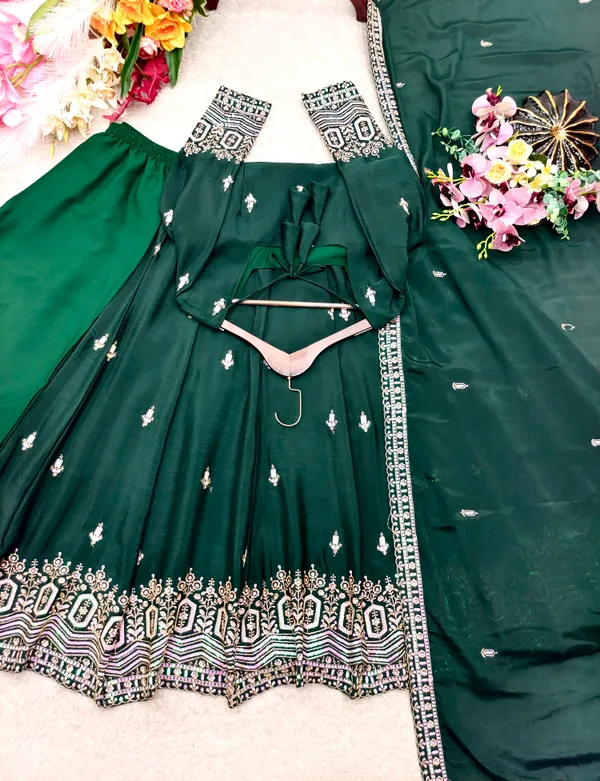Pure_Chinon_Silk_Embroidered_Gown_Pent_Dupatta_Set