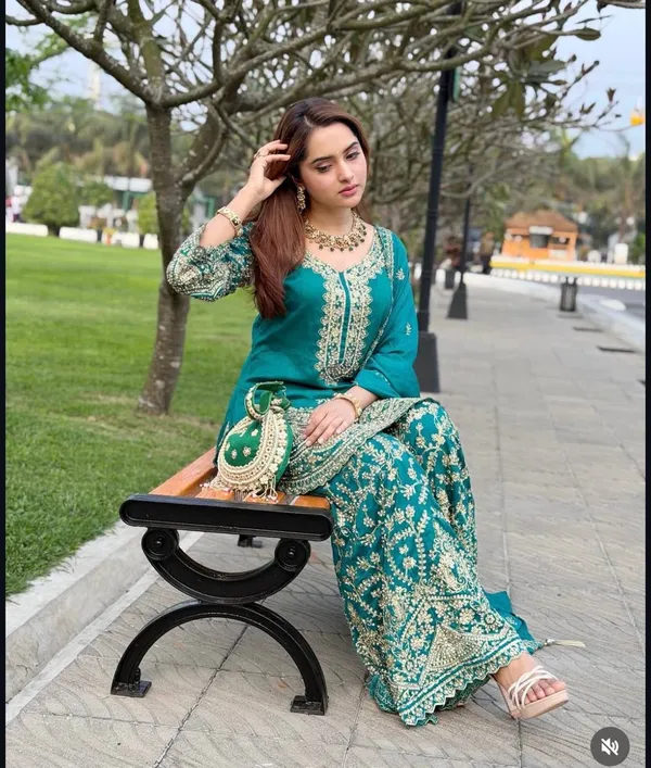 Pure_Chinon_Silk_Embroidered_Top_Pent_Palazzo_Dupatta_Set