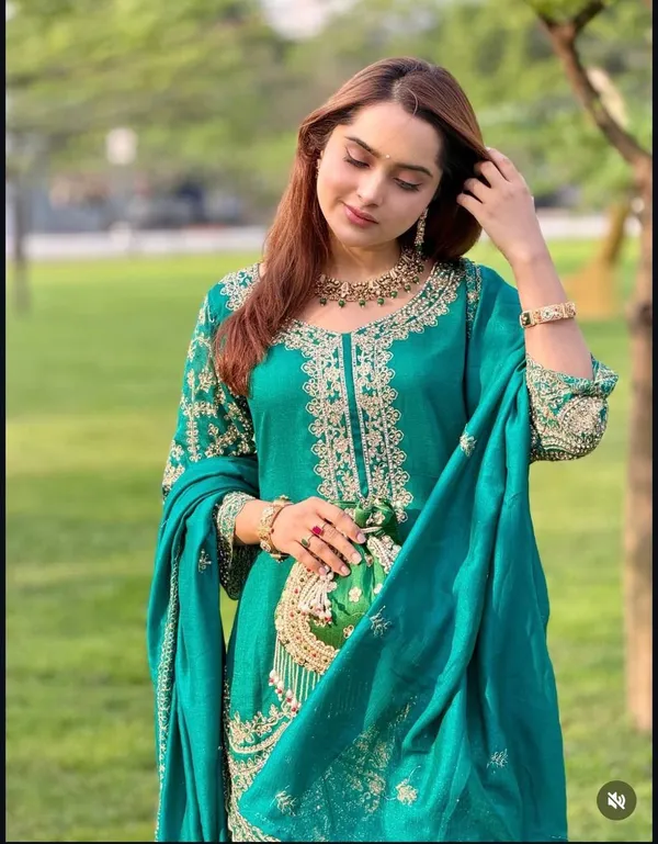 Pure_Chinon_Silk_Embroidered_Top_Pent_Palazzo_Dupatta_Set
