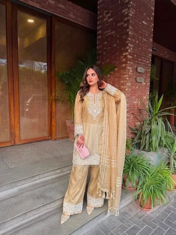 Pure_Dual_Tone_Banarasi_Silk_Top_Plazzo_Set