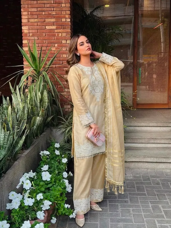 Pure_Dual_Tone_Banarasi_Silk_Top_Plazzo_Set