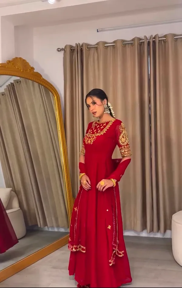 Pure_Fox_Georgette_Embroidered_Gown_Pent_Dupatta_Set