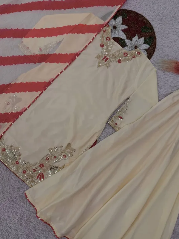Pure_Natural_Creape_Silk_Embroidered_Top_Plazzo_Dupatta_Set