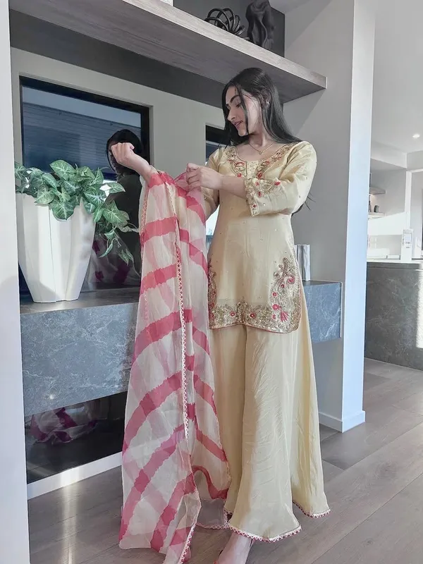 Pure_Natural_Creape_Silk_Embroidered_Top_Plazzo_Dupatta_Set