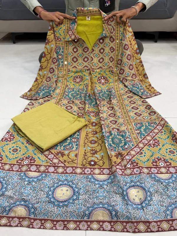 Pure_Natural_Crepe_Ajrakh_Print_Mirror_Work_Cord_Set