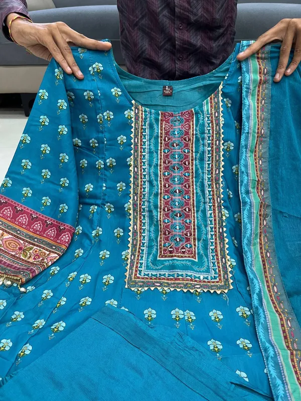 Rajasthani_Full_Anarkali_Set_with_Mirror_&_Hand_Work