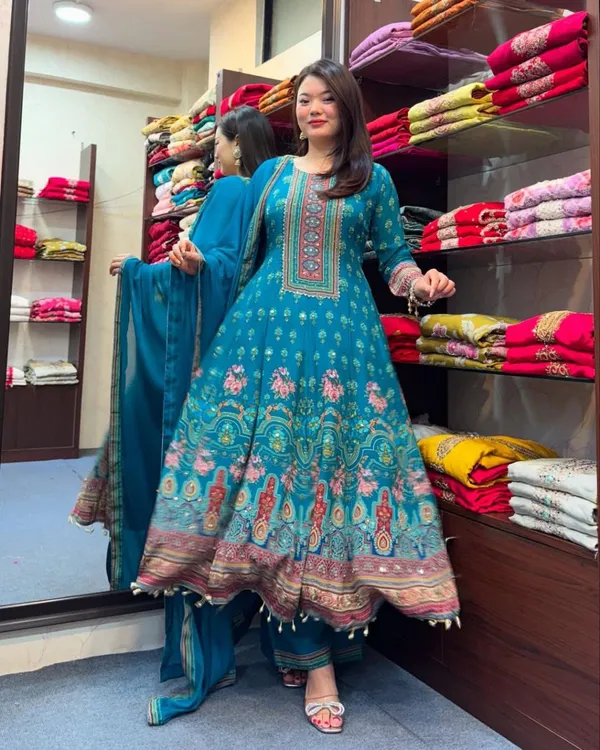 Rajasthani_Full_Anarkali_Set_with_Mirror_&_Hand_Work