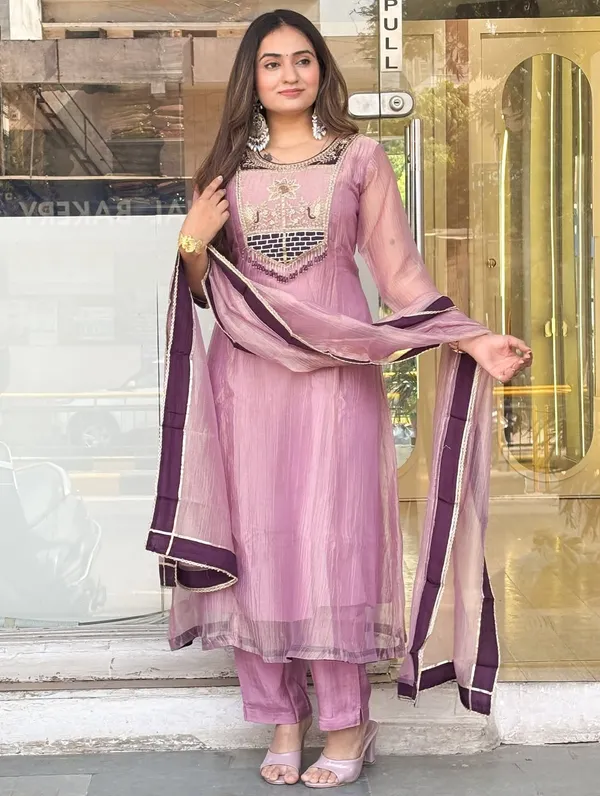 Rakhi_Special_A-Line_3_Pieces_Kurta_Set