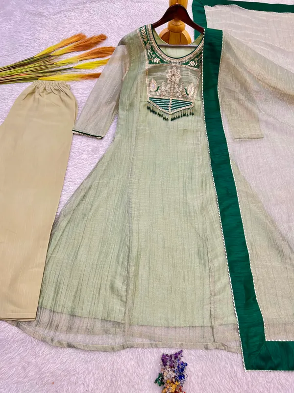 Rakhi_Special_A-Line_3_Pieces_Kurta_Set