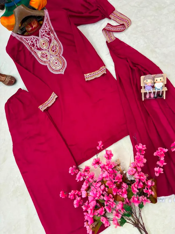 Rakhi_Special_Vichitra_Silk_Kurti_Plazzo_Dupatta_Set