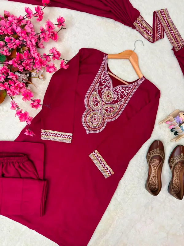 Rakhi_Special_Vichitra_Silk_Kurti_Plazzo_Dupatta_Set