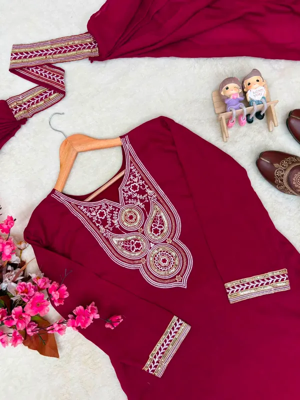 Rakhi_Special_Vichitra_Silk_Kurti_Plazzo_Dupatta_Set