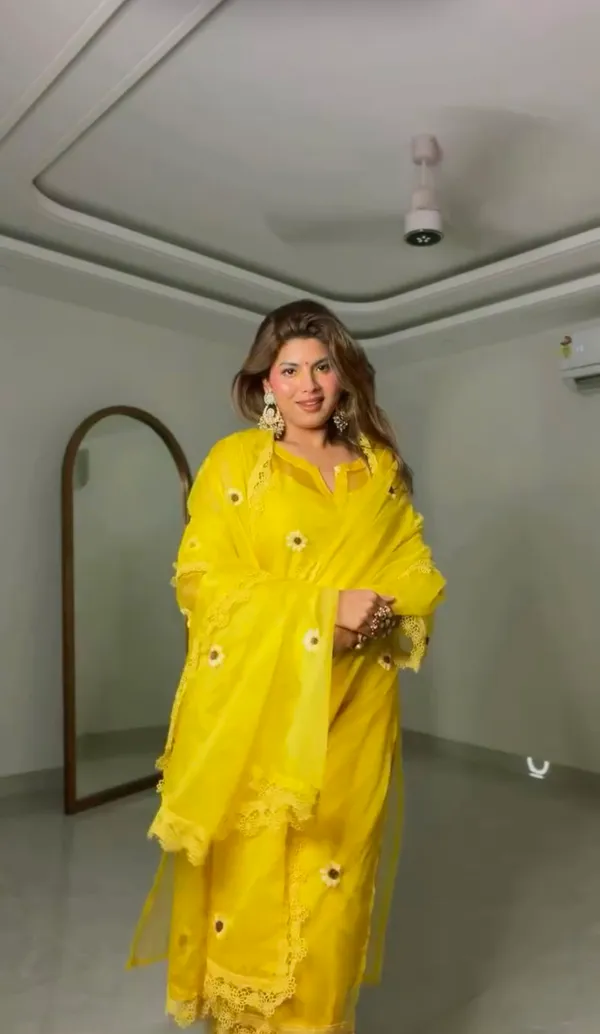 Rakshabandhan_Special_4-Piece_Set_with_Shrug_Dupatta_Pent