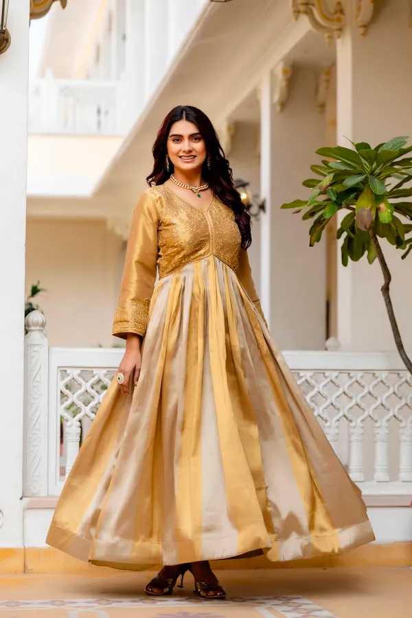 Rakshabandhan_Special_Banarasi_Silk_Gown_with_Dupatta