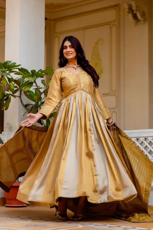 Rakshabandhan_Special_Banarasi_Silk_Gown_with_Dupatta