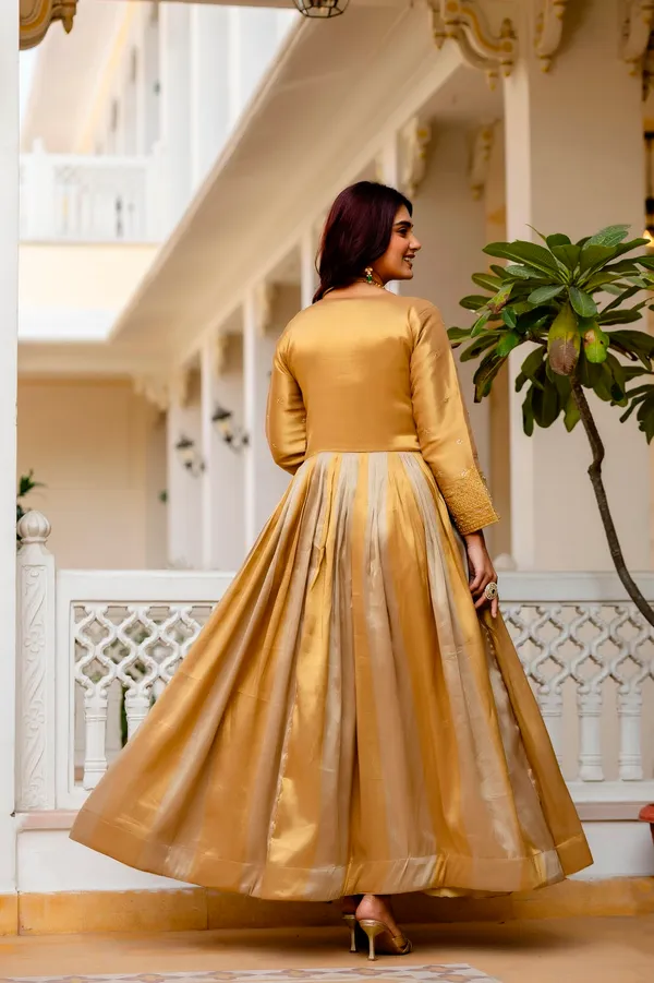 Rakshabandhan_Special_Banarasi_Silk_Gown_with_Dupatta