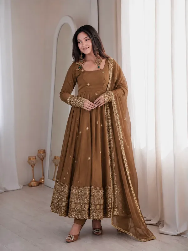 Rangoli_Crush_Silk_Embroidery_Anarkali_Gown_Set_with_Dupatta