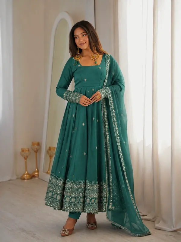Rangoli_Crush_Silk_Embroidery_Anarkali_Gown_Set_with_Dupatta