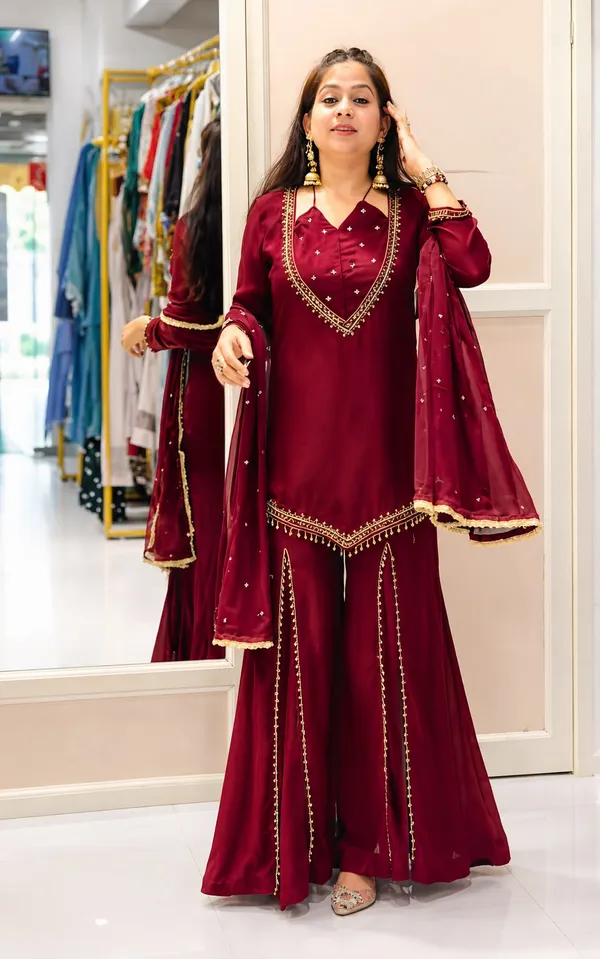 Roman_Glass_Real_Mirror_Work_Top_Plazzo_Dupatta_Set